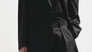 경찰, 유아인 매니저·지인 참고인 조사…‘마약 혐의’ 수사 속도