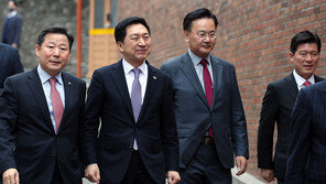 김기현, MB 예방…“편 가르지 말고 잡음없는 공천해야 총선 이겨”