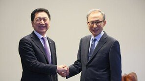 김기현 만난 MB, 尹 ‘제 3자 배상안’에 “아주 잘한 것” 호평
