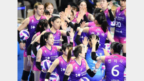 김연경이 이끈 흥국생명, 4년 만에 프로배구 정규리그 1위 탈환
