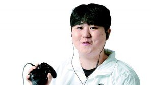 “축구선수 감각, 온라인 경기때 위력… 골이 쏟아졌다” 