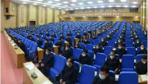 “오빠” “자기야” 썼다간 처벌… ‘평양말’ 공부하는 北 주민들