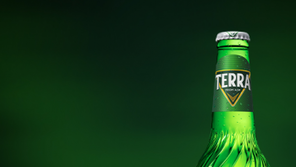 하이트진로 테라, ‘NON-GMO’ 인증 획득… “청정라거 이미지 강화”