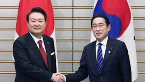 한일 정상, 셔틀외교 복원 합의…尹 “한일 관계 새출발”