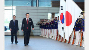 尹, 日 총리 관저서 자위대 사열…국빈급 예우