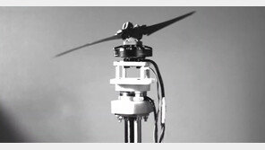 드론의 진화… 360도 회전 눈 장착하고 날개 손상돼도 임무 수행