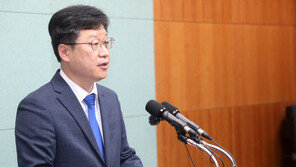 민주당 “尹, 친일외교 넘어 숭일외교…조선 총독 자처하나”