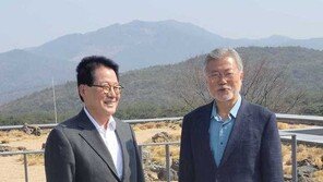 박지원 “文, ‘이재명외 대안 없다’ 말해”… 비명계 “文은 민주당 변화와 결단 주문”