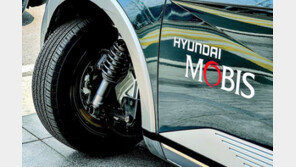 車바퀴 속 모터 각각 구동, 게처럼 옆으로 이동 가능…현대모비스서 기술 개발 