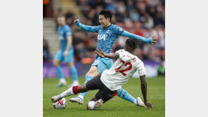 손흥민 킬패스, EPL 통산 50도움… 토트넘, 최하위와 무승무