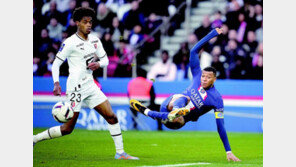 음바페, 현란한 슛… 들어갔을까? 