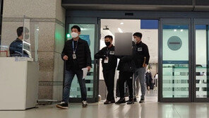 “구독수 많은 계정 줄게” 속여 아동 성착취물 만든 20대 구속기소