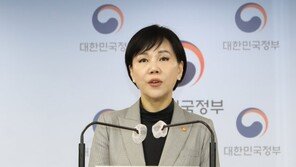 “진중권 무서워 못나간다”던 전현희, 전화 한통에 출연 약속한 이유