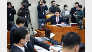 ‘K칩스법’ 국회 기재위 통과… 반도체 세액공제 15%