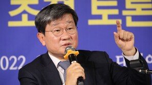 이재명 대표직 유지 ‘만장일치’라더니…전해철, 기권표 던졌다