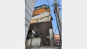 수유동 빌라 건물 외벽 일부 붕괴 …주민 5명 자력 대피