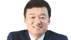 KT 윤경림 대표 후보 사의… 또 혼돈 