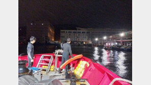 일가족 탄 車 바다 빠져, 딸은 살고 부모 사망…추락 전 주변 배회