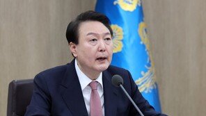 尹, ‘李 1호’ 양곡법 거부권 초읽기…여야 노란봉투법 대치에 협치 ‘험로’