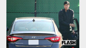 日오타니 메이저 진출 후 ‘쏘나타’ 탔다…기사 운전때 ‘조수석’ 이용