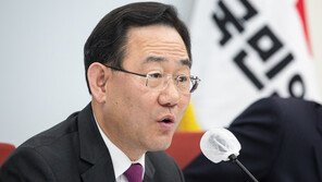 주호영 “野 매년 수백억~10조 법안 강행 …총선 앞둔 매표행위”