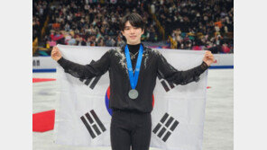 ‘세계선수권 첫 남녀 동반 銀’ 차준환·이해인 금의환향