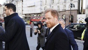 해리왕자 英 법원에?…타블로이드 도청 의혹 소송