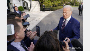 바이든 “러 벨라루스 전술핵 배치 계획 위험” 우려