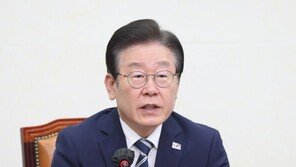 [단독]이재명, 당직 물러난 친명계와 비공개 만찬…“당 단합해야 총선 승리”
