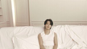 지민, 日 오리콘 데일리·주간 차트 1위…올해 최고 판매량