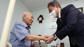 박진 장관, 징용 피해자 이춘식 할아버지 내달 1일 면담