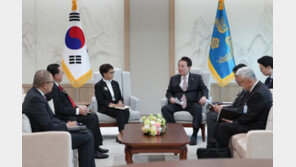 尹대통령, 인니 외교장관 접견…“첨단산업 분야 연대 강화”