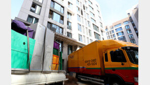 봄 이사철 학군·갈아타기 수요…서울 전셋값 하락폭 절반 줄었다