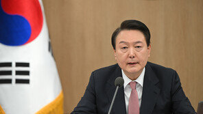 尹 “쉽게 써라” 지시에 ‘보도자료’도 변화…홈페이지도 개선