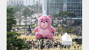 “롯데월드타워 벨리곰 보러 주말 55만명 몰렸다”