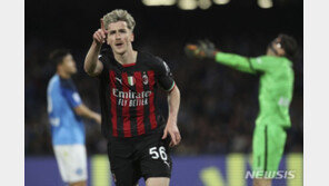 리그서 엇갈린 96라인…김민재 울고, 황인범·나상호는 웃고