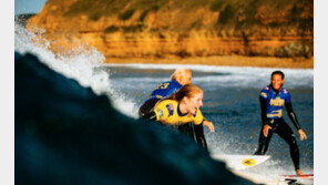 “탈의실에서 옷 벗지마”…호주 서핑 협회 규정에 회원들 반발