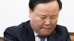 김재원 “논란 피하기 위해 당분간 공개활동 모두 중단”