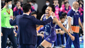 0%의 확률에 도전하는 한국도로공사, 챔프전 2패 뒤 2승으로 균형… 승부는 인천으로