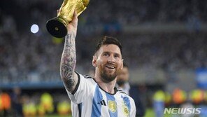 메시, 올 여름 PSG 떠날 가능성 높아…사우디 클럽 거액 준비