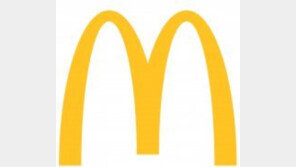 한국맥도날드, 키오스크 사용 문턱 낮춘다… 국가평생교육진흥원과 MOU