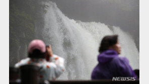 제주, 요란한 봄비 그쳐…한라산 하루만에 453㎜ ‘콸콸’