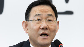 주호영 “野, 日 가서 반일 퍼포먼스…국익 해치고 국격 훼손”