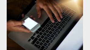 여성이 근무하는 가게만 전화 돌려 음담패설한 20대 男 구속 송치 