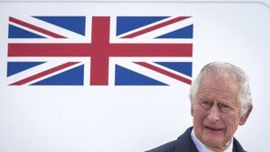 “英왕실이 노예무역회사 주주”…찰스 3세, ‘흑역사’ 연구 협조