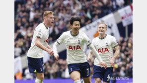 손흥민 EPL 100호골 외신 찬사…“여전히 겸손·자기비판적”