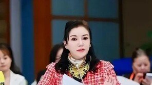 90년대 홍콩 성인영화 배우, 경제연구소 소장으로 탈바꿈 ‘눈길’