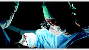 수면마취로 편안하게 임플란트 시술… 환자에 맞는 약물로 안전성 높여