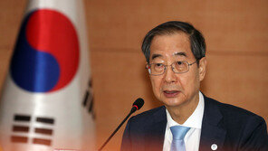 한총리 “임시정부, 자유를 향한 위대한 여정…유공자 명예 드높일 것”