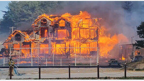 시속 136㎞ ‘양간지풍’ 산불 풀무질…적은 비는 좁은 지역만